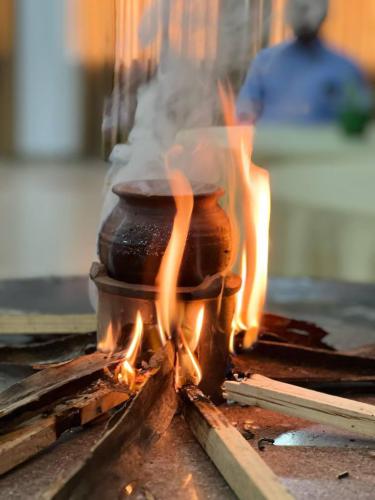 2025 සිංහල හා දමිළ අලුත් අවුරුදු උදාවෙන් පසු රාජකාරි කටයුතු ආරම්භ කරන ලදී